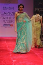 Model walk the ramp for Bhairavi Jaikishan show at Lakme Fashion Week Day 4 on 6th Aug 2012 (29681095).JPG